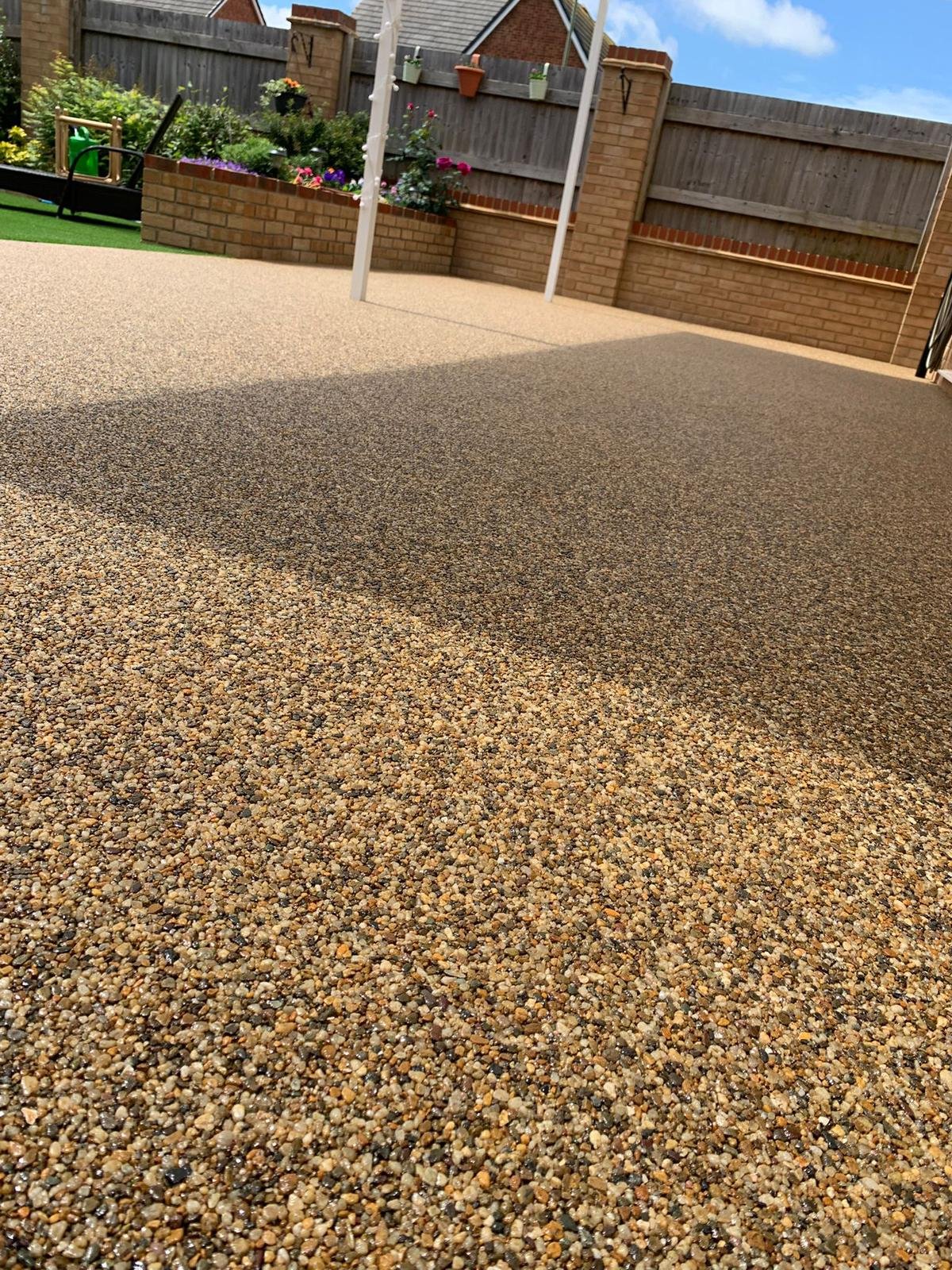 Resin bound patio with consistent surface texture