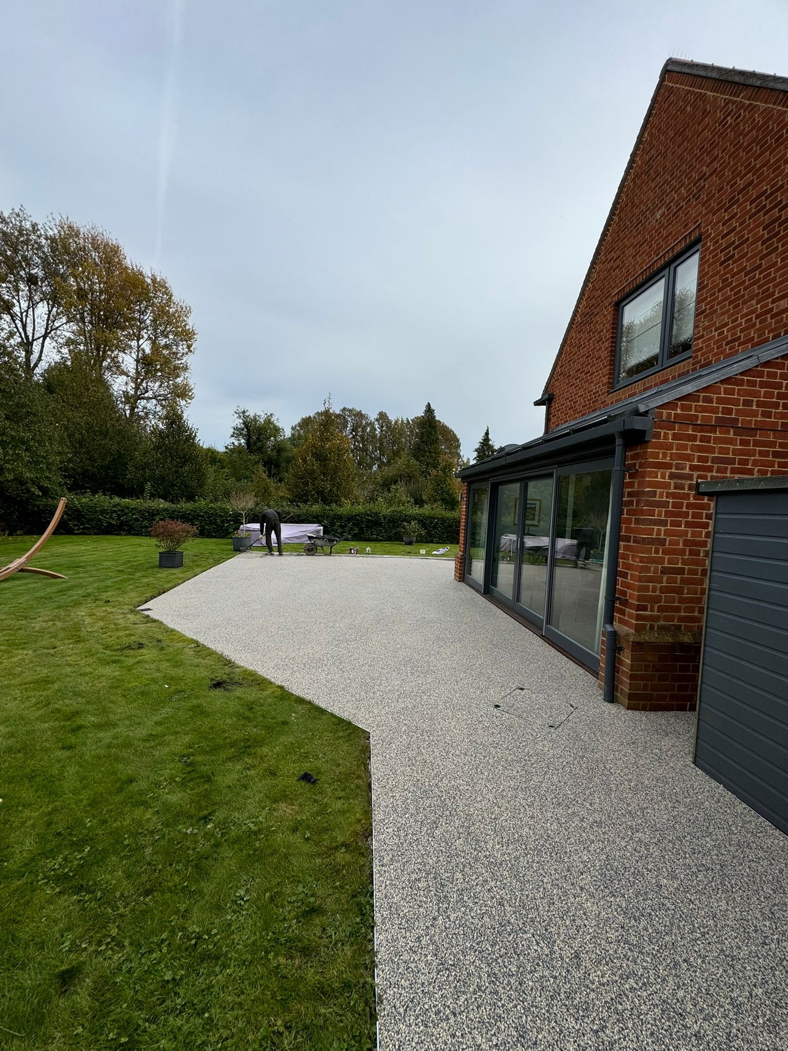 Resin surfacing applied to specialist areas with neat finish
